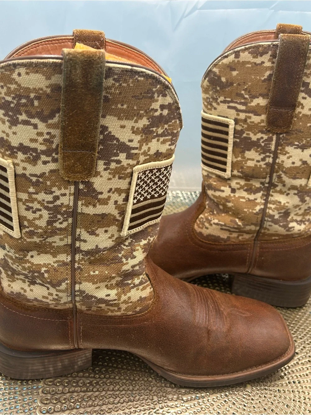 Ariat men 10 camo sport patriot cowboy boots